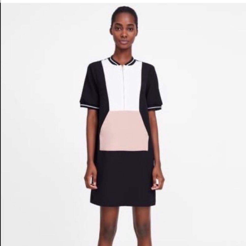 NWOT ZARA NAVY BLUE DRESS WITH NUDE PINK POCKETS SIZE MEDIUM PERFECT CONDITION